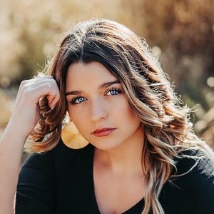 Meet your Posher, Leah